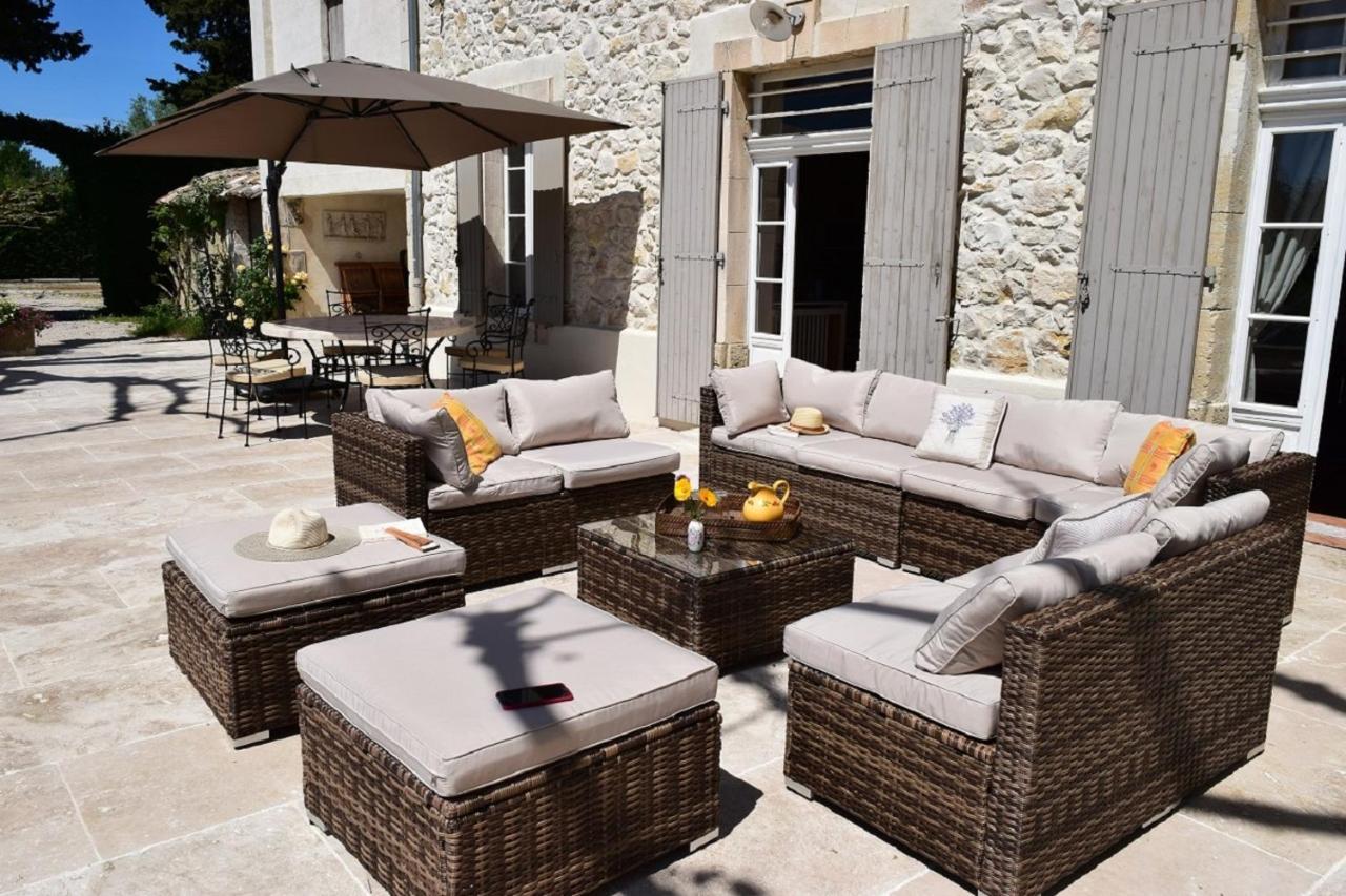 La Bastide Des Amouriers Caumont-sur-Durance Exterior foto